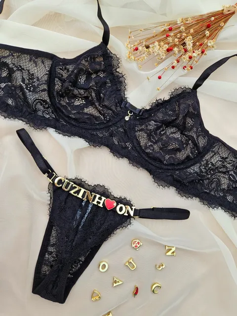 Conjunto em renda personalizavel (letras não inclusas) (G) – Ref. 126203