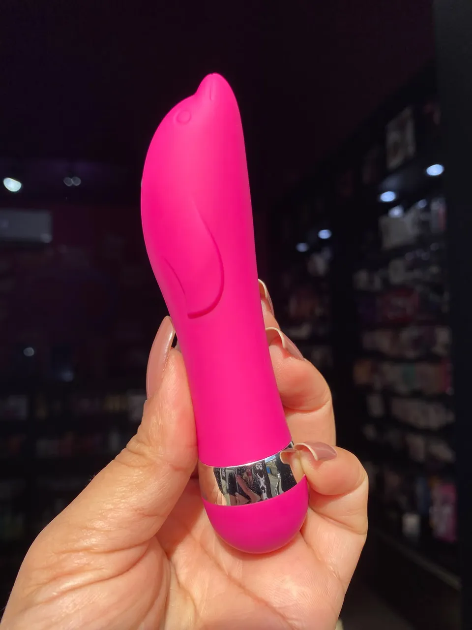 Vibrador Formato Golfinho Aveludado- Multivelocidade – pilha – Ref. 47770 — foto 1 de 2