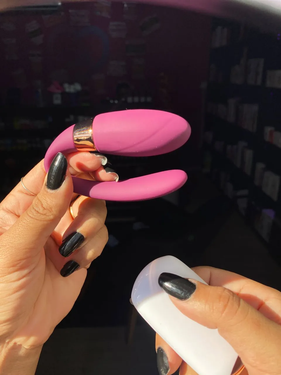 Vibrador de casal com controle sem fio 7 intensidades – recarregável — foto 1 de 8