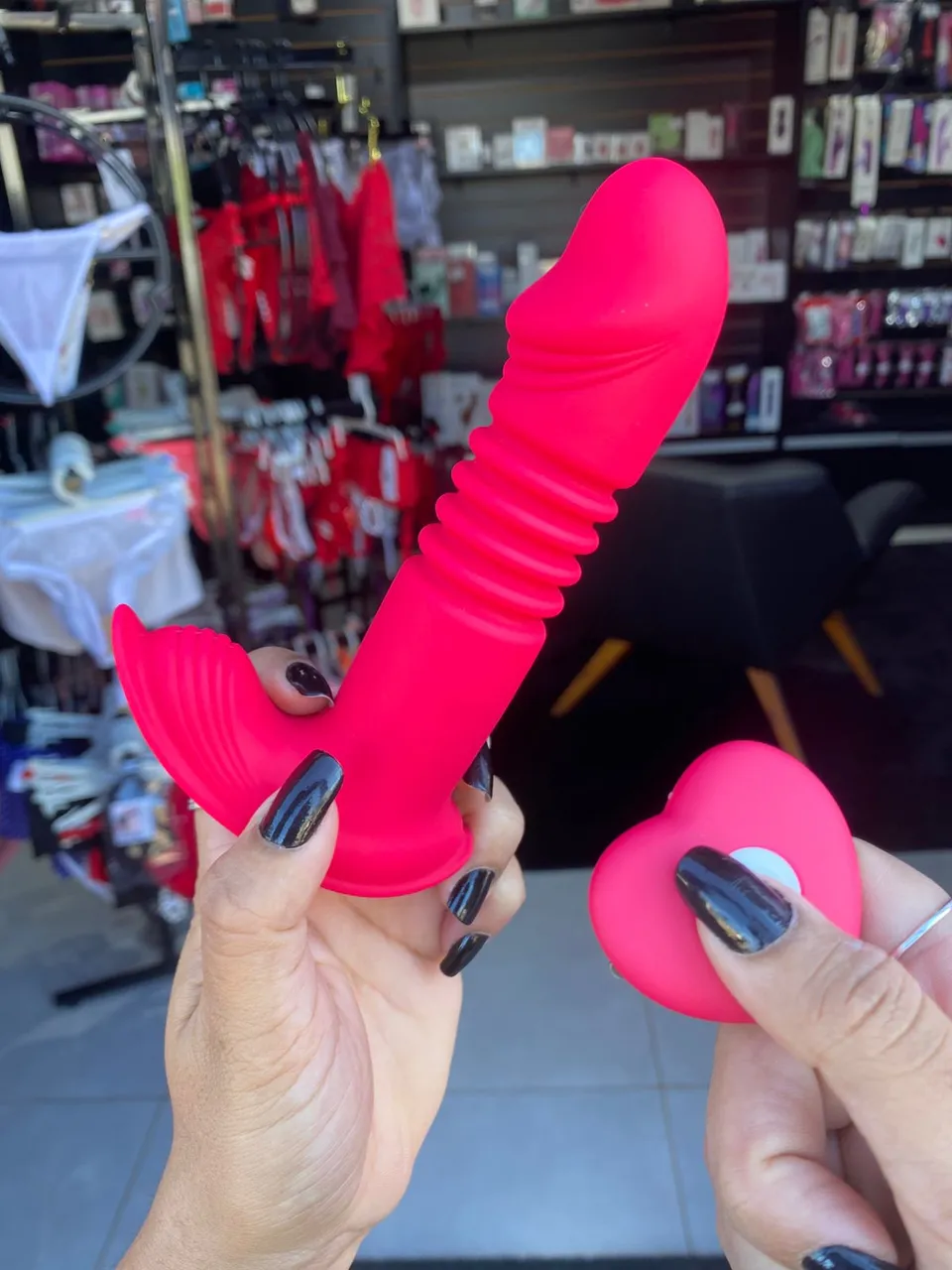 Vibrador calcinha vai e vem com aquecimento e controle sem fio – recarregável — foto 1 de 5