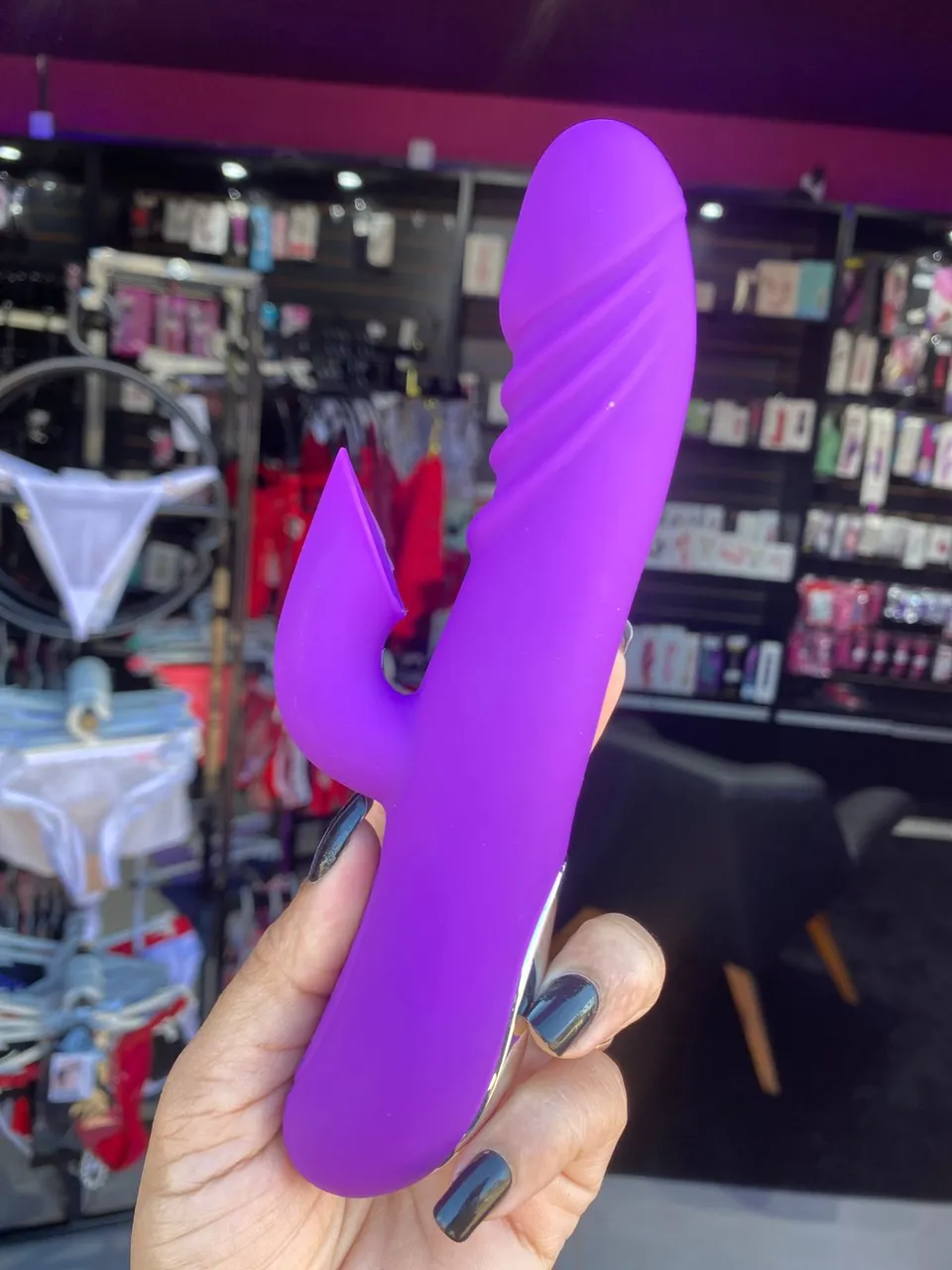 Sugador com estimulo no Ponto G -12 modos de vibração + de sucção – roxo — foto 1 de 6