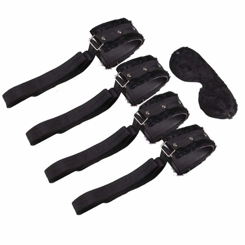 Kit Bondage com 4 Amarras e Venda de Pelúcia — foto 1 de 6