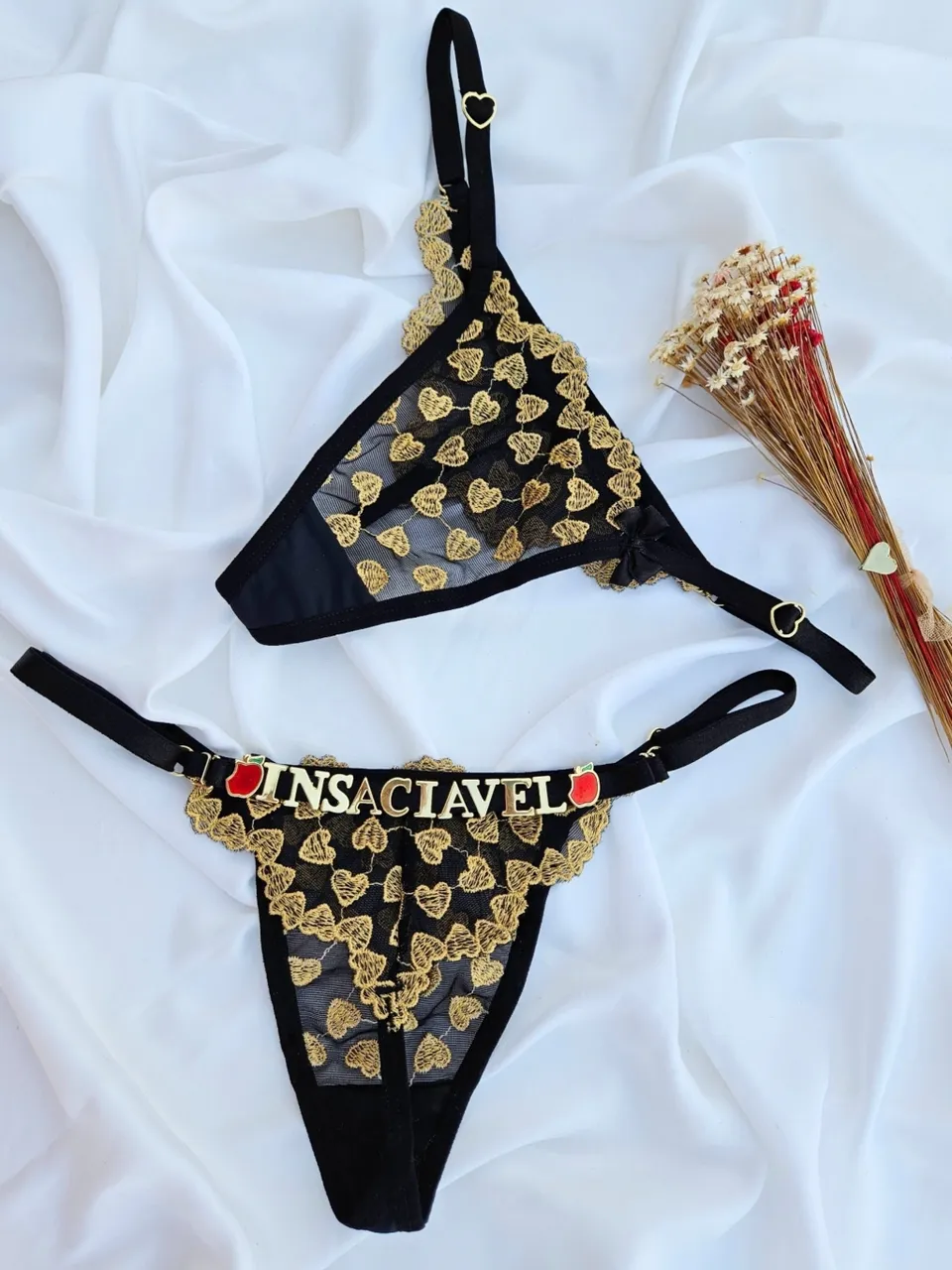 Calcinha coração personalizável – preta com dourado
